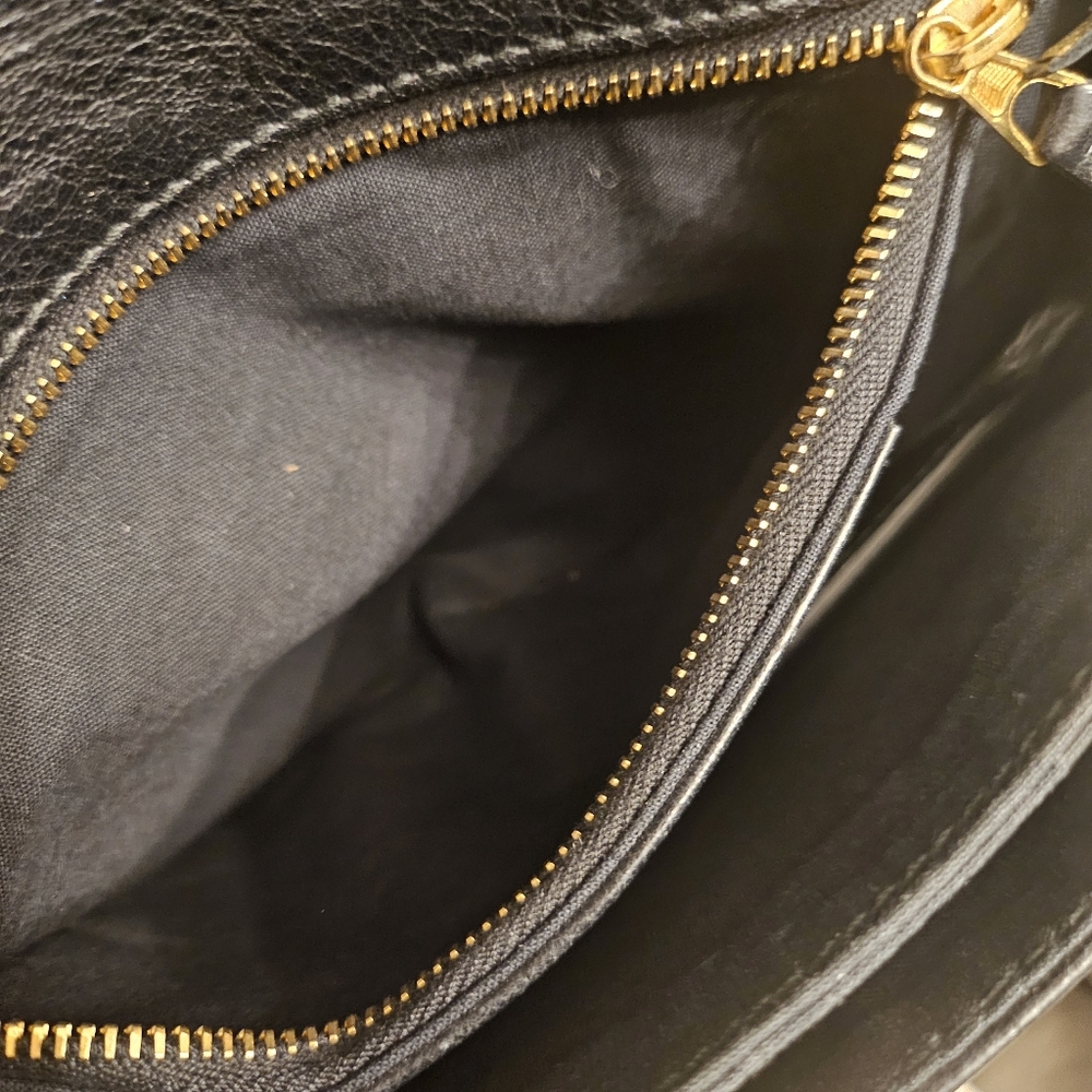 Balenciaga Classic Envelope Clutch Black Arena Leather Gold Hardware - Picture 12 of 16